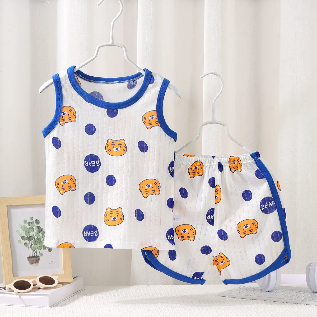 2025 New Kids Sleeveless Set Summer Cotton Girls' Shorts Pajamas Korean Style Boys' Tank Top Outfit Children Clothing Set